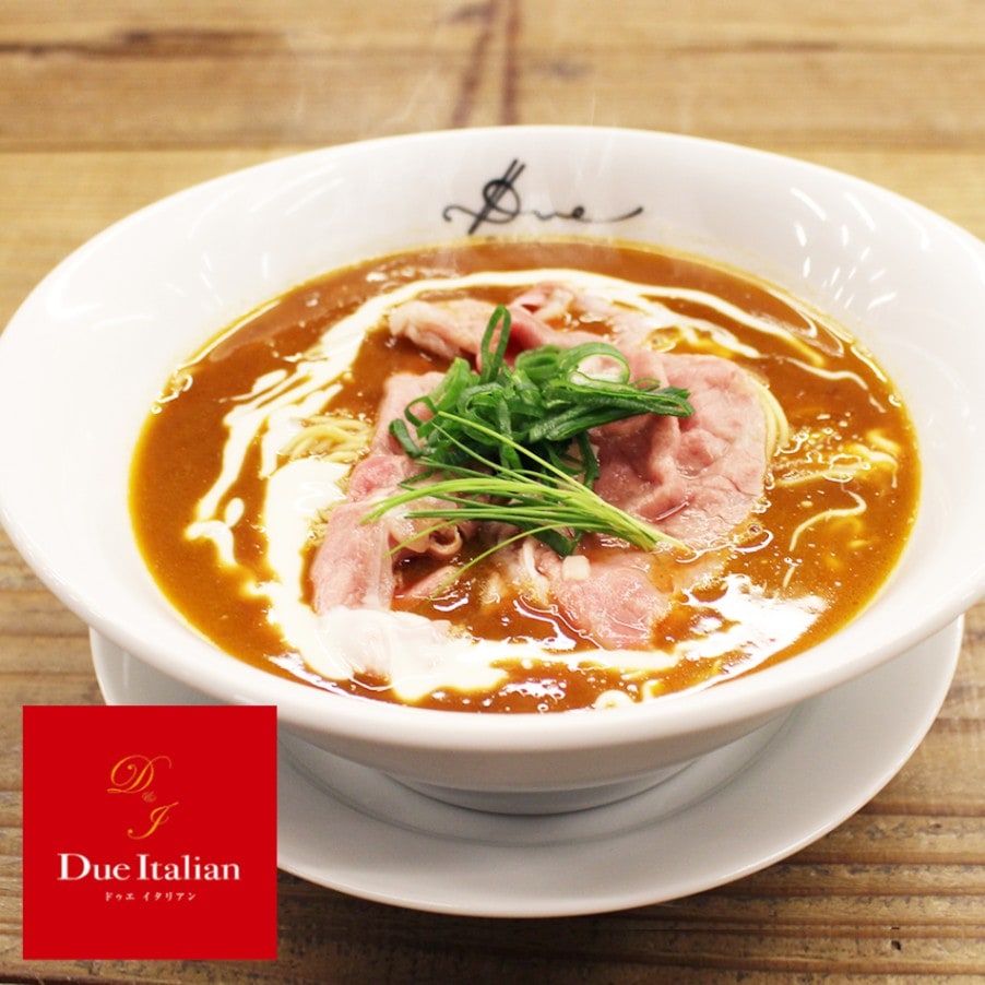 東京都【ドゥエ・イタリアン】牛肉のハヤシそば